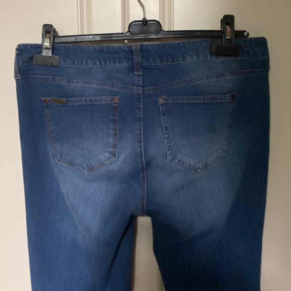 CELEBRITY  PINK ANKLE SKINNY SIZE 13/31 . - Picture 4 of 10